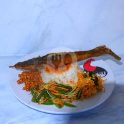 Nasi Campur   Ikan Lele Goreng