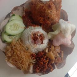 Nasi Uduk Sayur Komplit   Tempe  Goreng