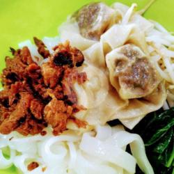 Kwetiau Pangsit Vegan