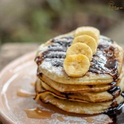 Choco Ovomaltine Banana Pancake