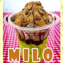 Alpukat Kocok Toping Milo