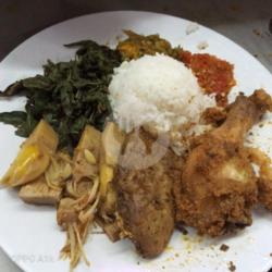 Nasi Ayam Goreng   Ati Sapi