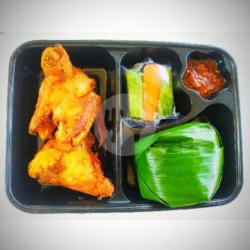 Liwet Premium - Ayam Goreng Jumbo