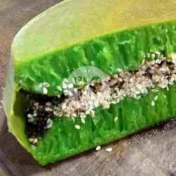 Martabak Manis Pandan Kacang Coklat Susu