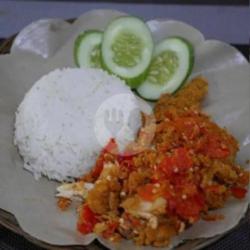 Nasi Ayam Geprek Maknyus