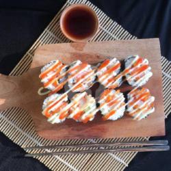 Sushi Tuna Roll (8pcs)