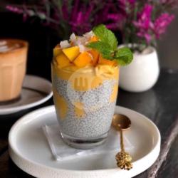 Manggo Chia Pudding