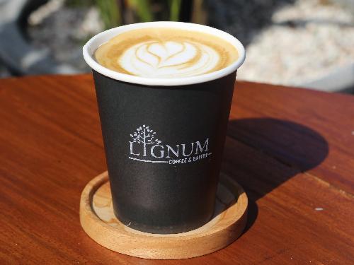 Lignum Coffee And Eatery, Tanuragan 2