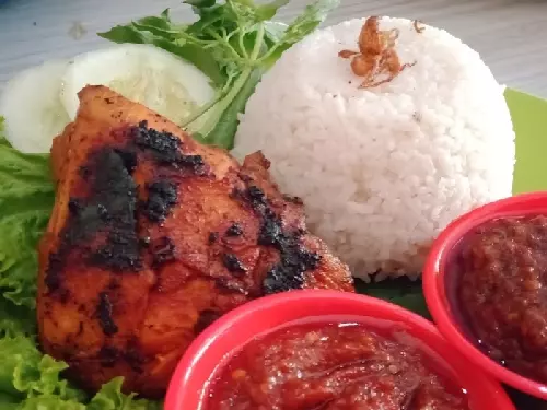 Ayam Bakar Bu Mus Kota Batu