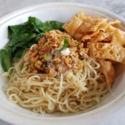 Mie Ayam Topping Manis   Pangsit Goreng