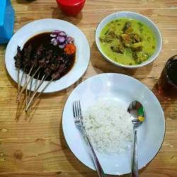 Nasi Gule Sate