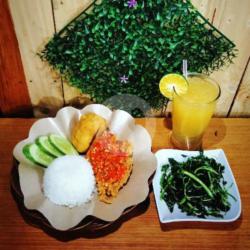 Paket Takeaway D (ayam Geprek Komplit   Selada Goreng   Drink)