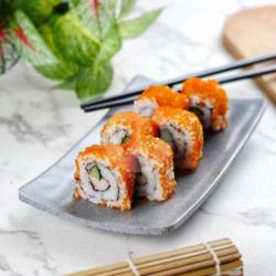 Kani Tobiko Roll