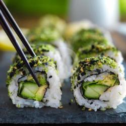 Vegetable Roll (8pcs)