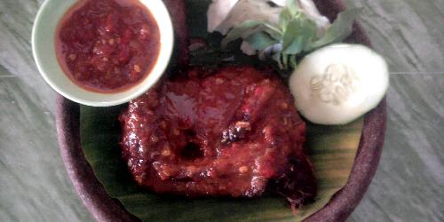 Alvina Seafood Khas Semarang, Bukit Kecil