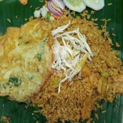 Nasi Goreng Ayam Suwir Telor Dadar