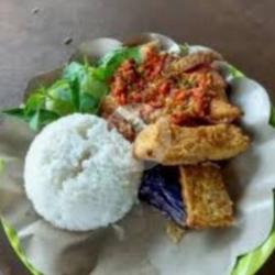 Nasi,ayam Penyet Mercon