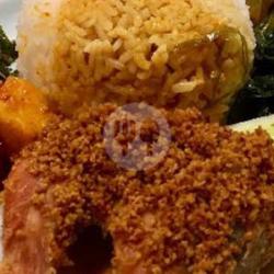 Nasi Ayam Goreng Sayur Komplit