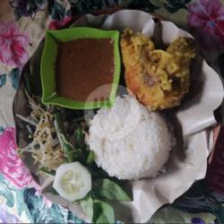 Nasi Pecel   Ayam Kremes