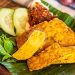 Nasi Tahu Tempe Sambel Bawang