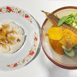 Nasi Uduk Pecel Lele   Tahu Tempe