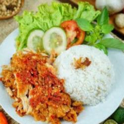 Nasi   Ayam Geprek Mantull