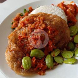 Nasi Sambel Telur Dadar Pete