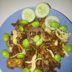 Kwetio Goreng Ayam Pete