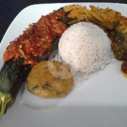 Nasi Padang Perkedel   Es Teh Manis