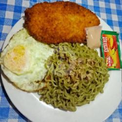 Mie Goreng Cabe Ijo Telur Katsu