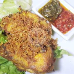 Ayam Kampung Serundeng