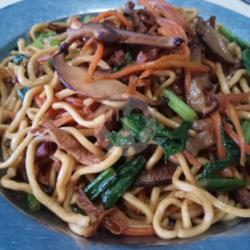 Mie Vegetarian(che It Cap Go)