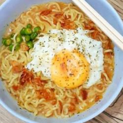 Indomie Kare   Telur Mata Sapi Super Pedes