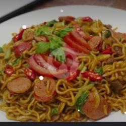 Bak Mie Goreng Sosis