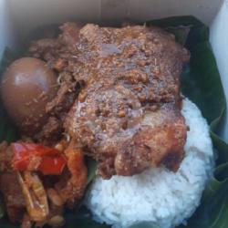 Nasi Gudeg Krecek Ayam Paha Atas / Gending   Telur