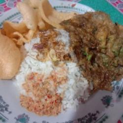 Nasi Uduk Telur Dadar