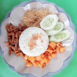 Nasi Uduk Tempe Orek Kentang Balado Bihun