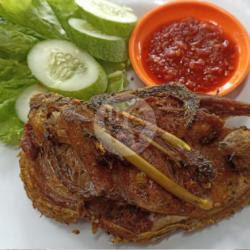 Bebek Jumbo Sambal Korek Pedas ( Untuk Berdua )