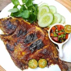 Ikan Bawal Putih  Bakar