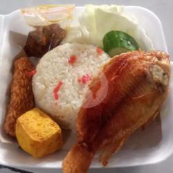 Pket Nasi Gonjleng Ikan Nila Besar