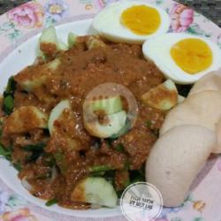 Gadogado   Lontong   Telor