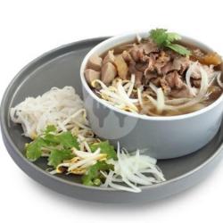 Vietnamese Beef Pho Soup