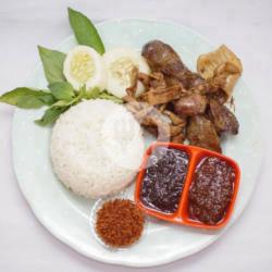 Nasi Jeroan Bebek Goreng