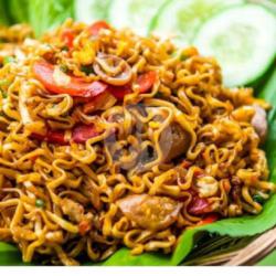 Mie Goreng Bakso Sosis Ayam