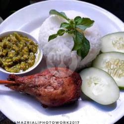 Bebek Bakar Sambal Ijo Nasi