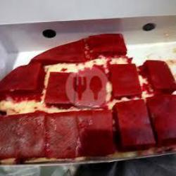 Martabak Manis Sedang Keju Susu Redvelvet