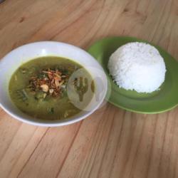 Nasi Soto Kikil