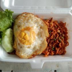 Mie Goreng Korean Spicy   Telur Ceplok