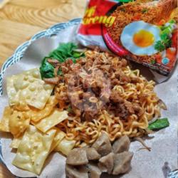 Mie Ayam Sapi Express   Baso