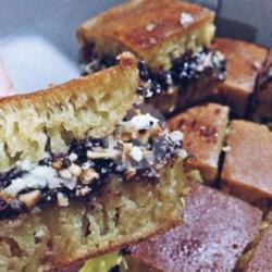 Martabak Kacang Coklat Wijen Susu